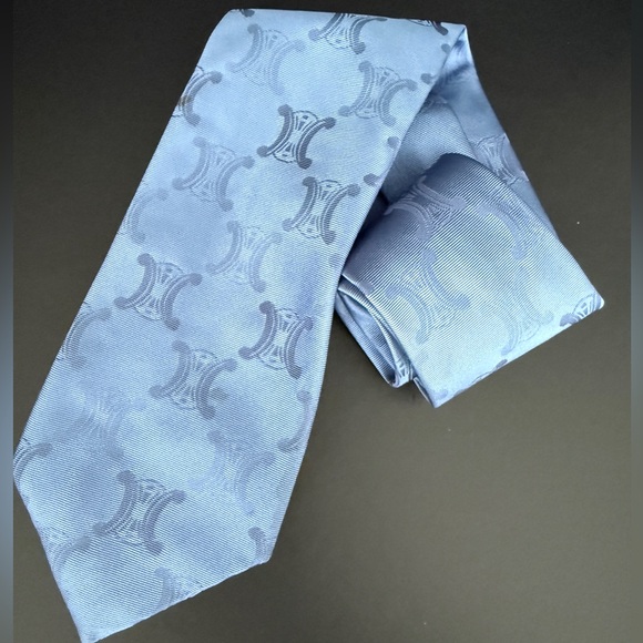 LOT 1711 Celine vintage tie 100% silk - Picture 2 of 9
